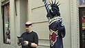Heiss the Fan: Statues on Parade