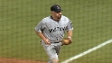 Youkilis' diving snare