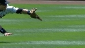 Hinske's diving catch
