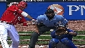 Votto's solo homer