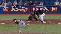 Wells' two-run shot