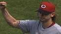 Reds sign Arroyo to extension