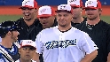 Reyes earns first win since '08