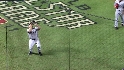 Youkilis' nice catch