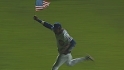 Sosa circles Wrigley with flag