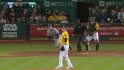 Kelly's solo homer
