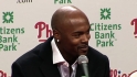 Phils, Rollins make it official