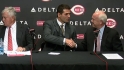 Votto signs long-term extension