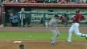 Altuve anota en error para empatar el juego en la 8va