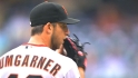 Bumgarner signs extension