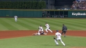 Petersen advances to third