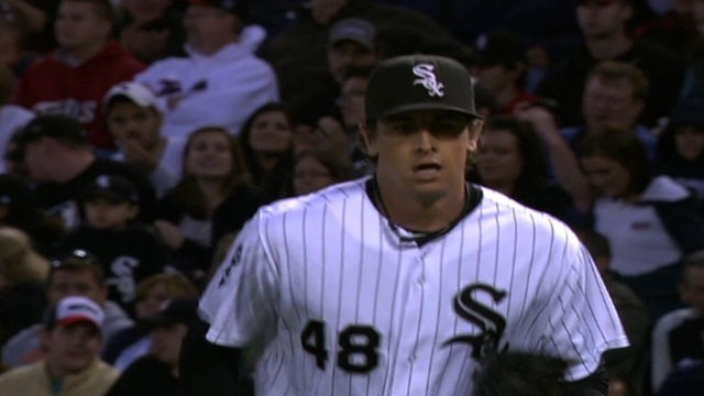 Right-hander Stewart returns to White Sox