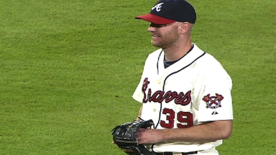 Braves reach big league deal with Venters