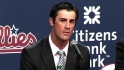 Hamels happy to remain in Philly