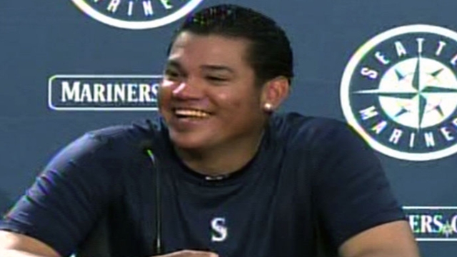 Felix gives Jaso timely gift for catching perfect game