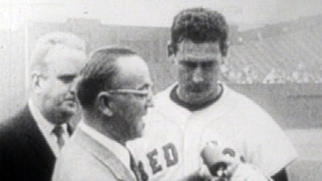 Fans share baseball stories at Memory Lab