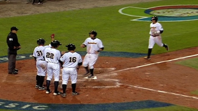 Germany piles it on late against Czechs