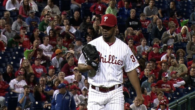 Bastardo signs one-year contract with Phillies