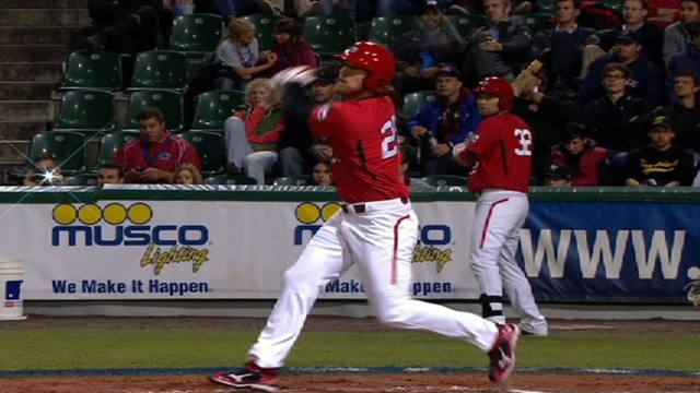 With Minor League pact, Loewen back with Toronto
