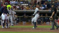 Pettitte breezes past Twins, adding to Yanks' lead