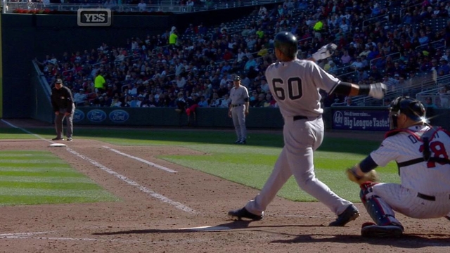 O's invite Dickerson to big league camp