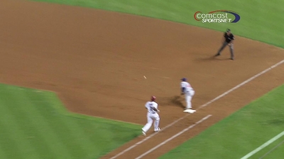 Barney's pristine 'D' brings first Gold Glove Award