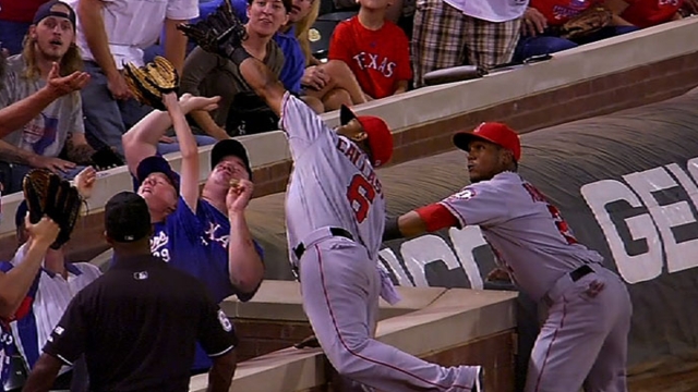 Angels finalize two-year deal with Callaspo