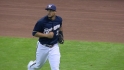 Gomez's running grab