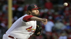 Cards aim to finish Giants, return to Fall Classic