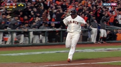 Pence's odd double lifts Giants, confounds Cards 