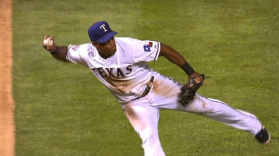 Beltre reels in fourth career Gold Glove