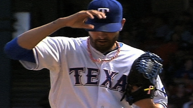 Phillies righty Adams throws strong bullpen session