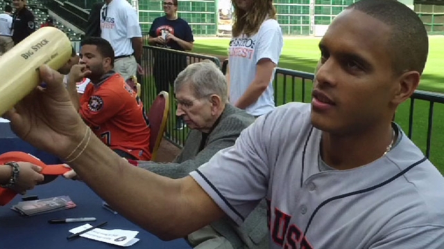 FanFest has Astros excited to get to Spring camp