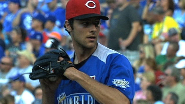 Lotzkar throws inning against Canadian countrymen
