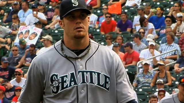 Fighting for rotation spot, Beavan tweaks delivery