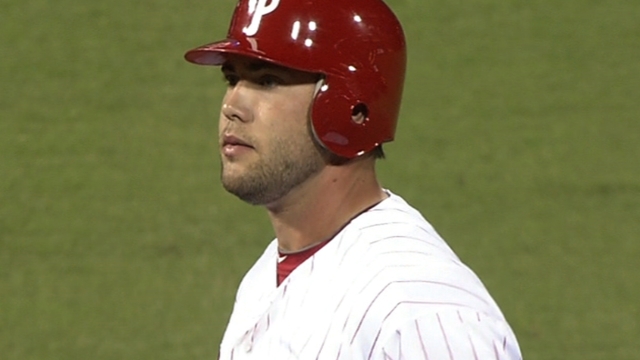 Phillies sign 12 players to big league contracts