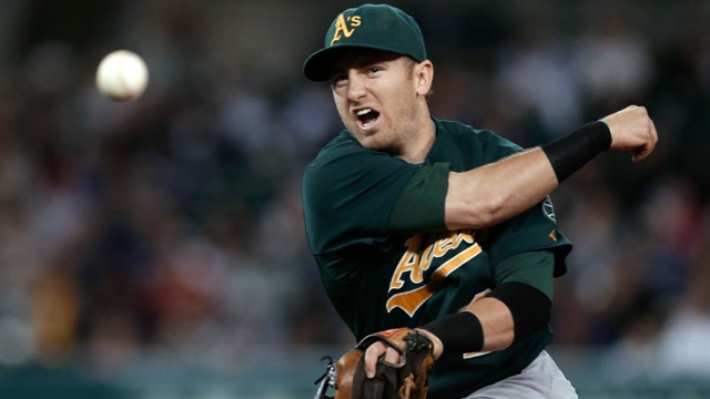 D-backs finalize two-year pact with Pennington
