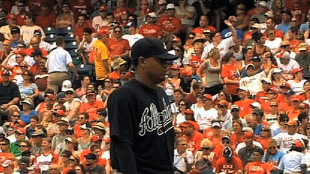 Orioles sign righty Jurrjens to Minor League deal