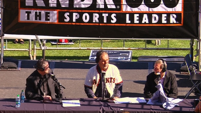 Lincecum, Giants display lighter side at FanFest