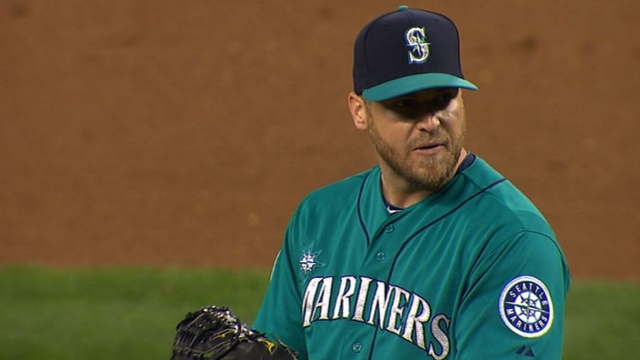 Mariners avoid arbitration with reliever Kelley