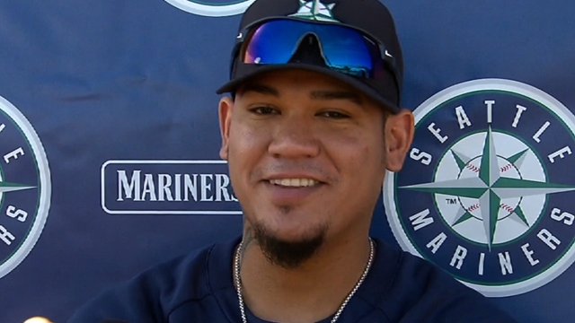 Felix arrives to camp with comfort of contract