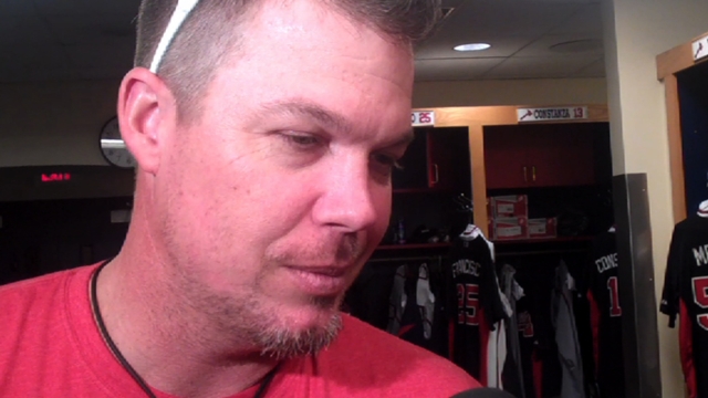 Will Chipper trade his golf clubs for a bat?