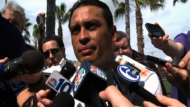 Emotional Ruiz apologizes for 25-game suspension