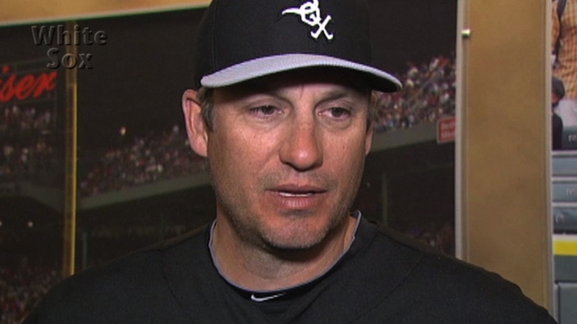 Dunn's blast highlights Sox's tie with Dodgers