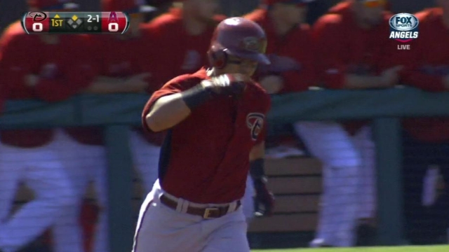 Parra paces bats, Barajas homers as D-backs tie