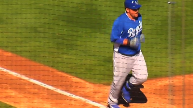 Davis leads impressive outing for KC pitchers