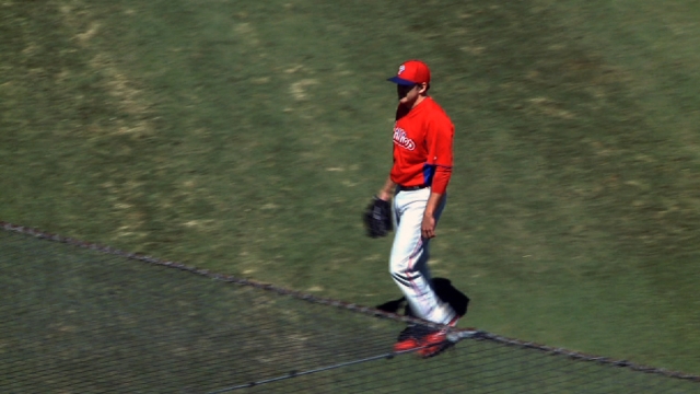 Lannan sharp as Phillies shut out Pirates