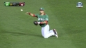 Pena's diving grab