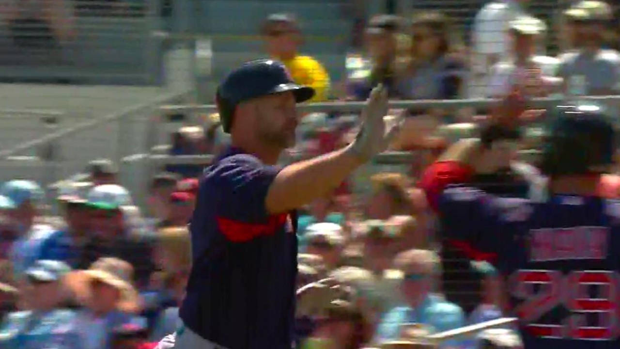 Ross' three-run shot paces Red Sox