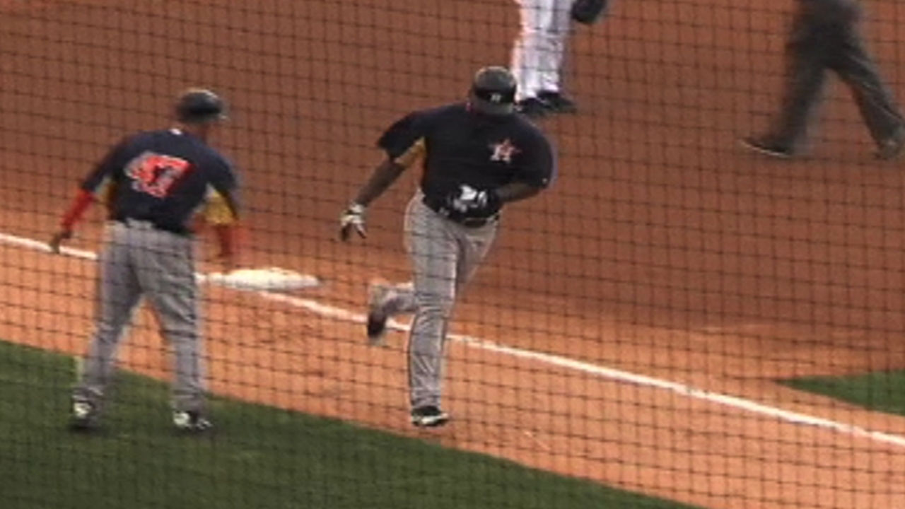 Astros blast five homers in first four innings